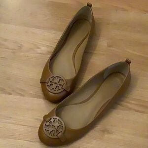 EUC Tory Burch Leather Flats